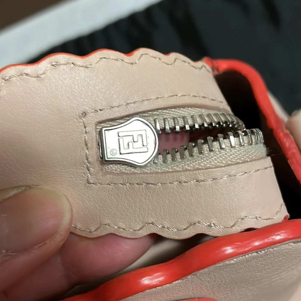 SOLD❤️Authentic Fendi By the way Med Vit.Dolce stud 2 eay - Picture 11 of 17